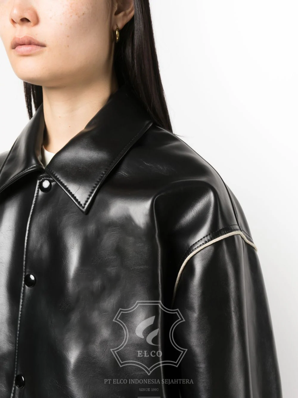 Jaket Kulit Wanita Desain Bomber - WCB 433 - Gambar 3