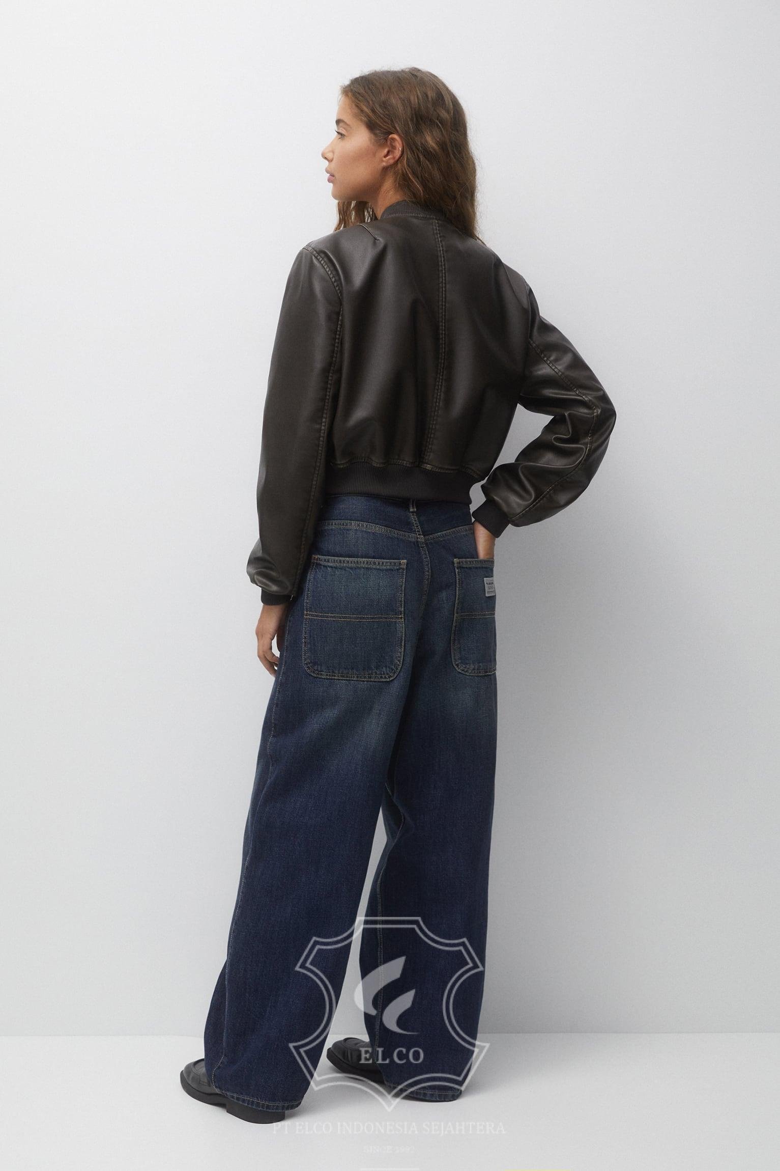 Jaket Kulit Wanita Desain Bomber - WCB 440 - Gambar 3