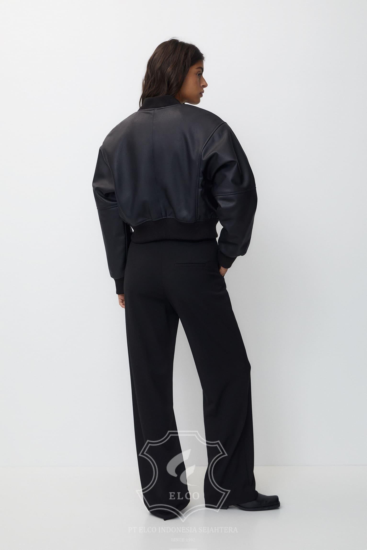 Jaket Kulit Wanita Desain Bomber - WCB 438 - Gambar 3