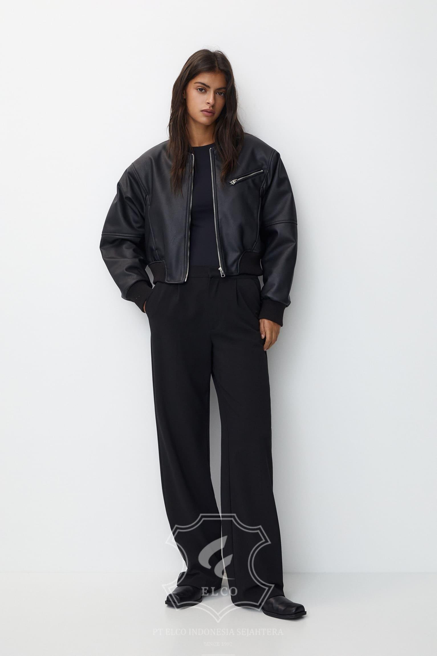 Jaket Kulit Wanita Desain Bomber - WCB 438 - Gambar 2