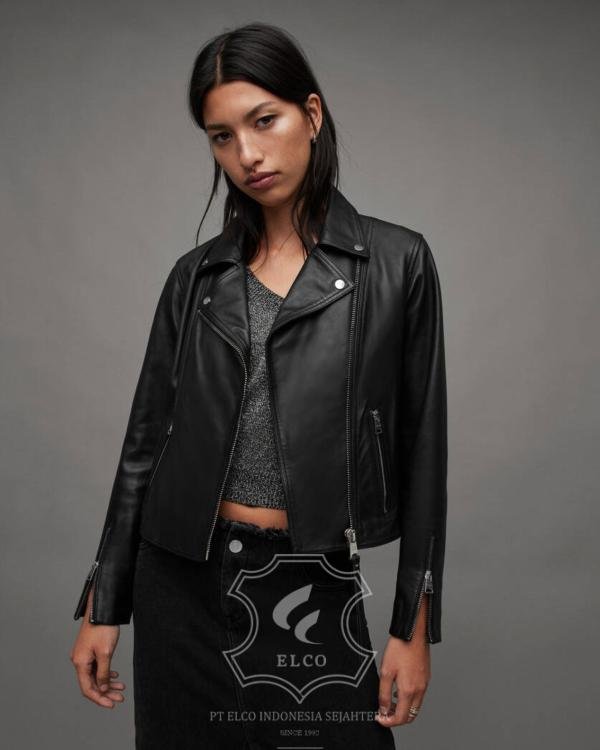 Jaket Kulit Wanita Desain Serong - WS 455